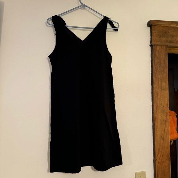 Lightweight little black dress - Picture 4 of 6